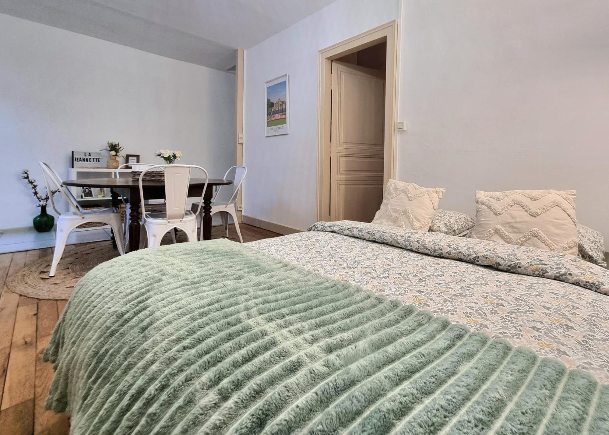 Вилла La Jeannette - Proche Gare-Centre, 2 Lits, Terrasse Шатору Экстерьер фото